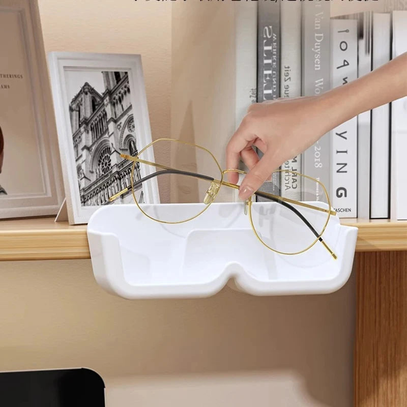 Wall-Mounted Glasses Display and Storage Rack