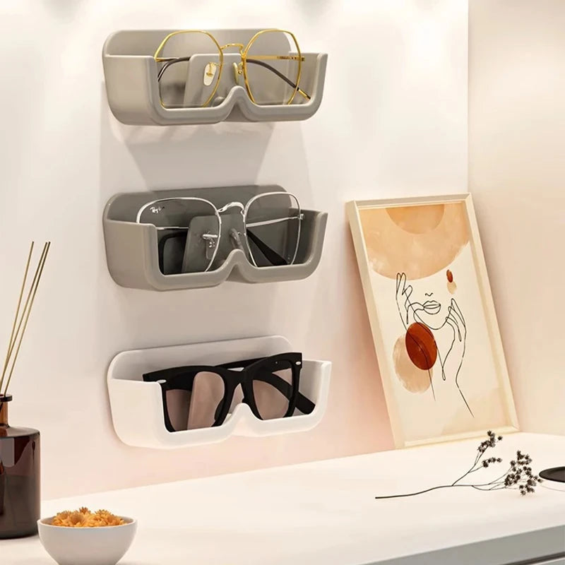 Wall-Mounted Glasses Display and Storage Rack